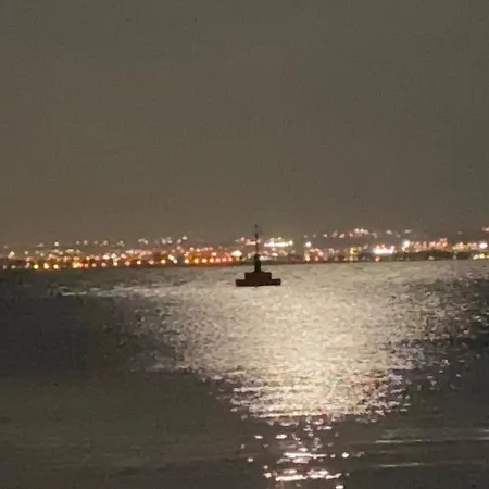 Feriehus Beachfront House Preko