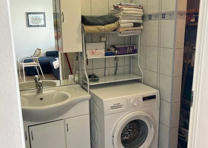 Beachfront House Дом отдыха Преко